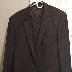 Valenti Uomo Suit 2 pc 42L x 36x32 pants Brown